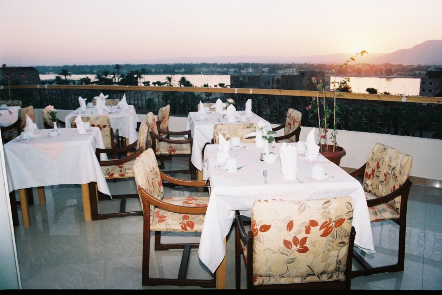 Susanna Hotel Луксор Екстериор снимка